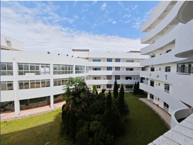 绵阳市艺术学校
