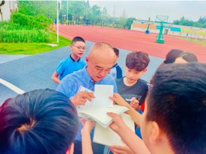 2024年成都市新津区成外学校学费多少_学费贵不贵