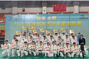 2024年成都市新津区外国语实验学校师资力量介绍_师资力量是否强大