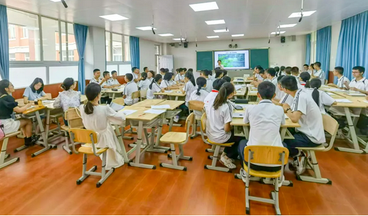 崇庆中学