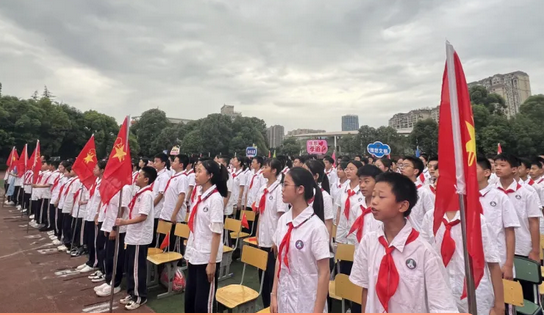 是，档案邮寄至转入支部