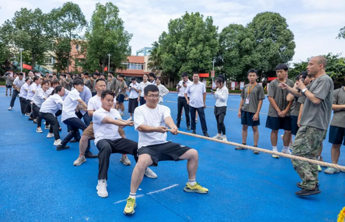 成都指南针职业技术学校