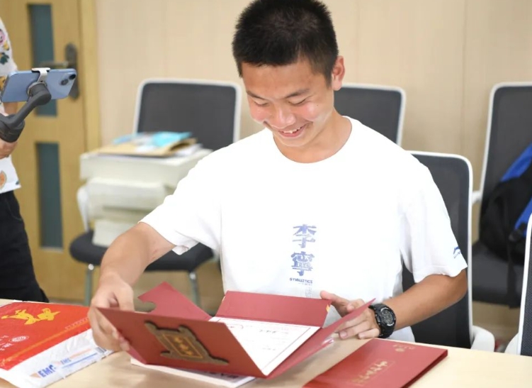 成都棠湖外国语学校