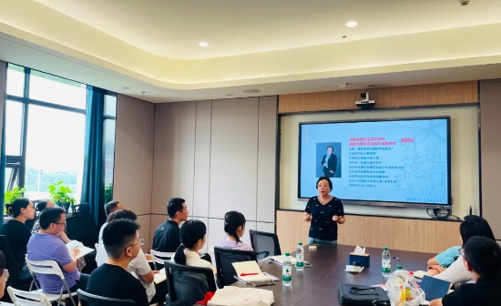 成都市新津区成外学校