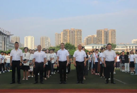 四川省商贸学校