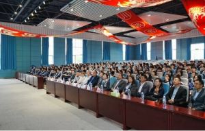 2025年成都师上高中收费多少_收费介绍