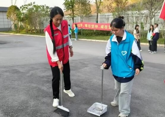 自贡旅游职高