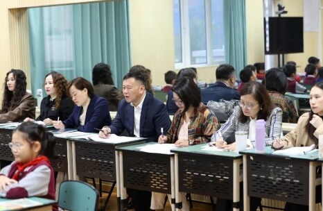 成都市温江区嘉祥外国语学校