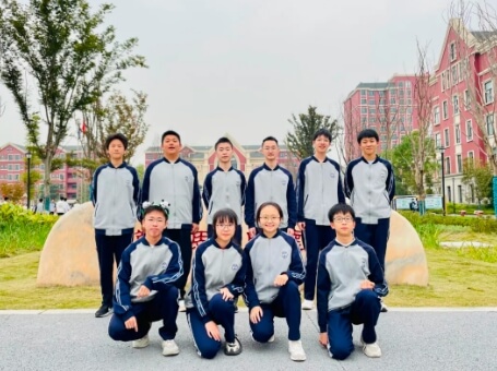 成都市新津区成外学校