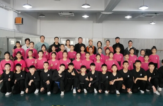 成都市文化艺术学校