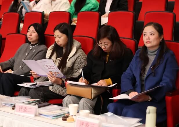 成都市温江区嘉祥外国语学校