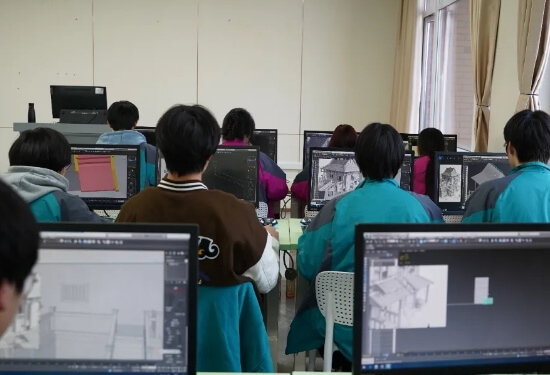 成都新华高级技工学校