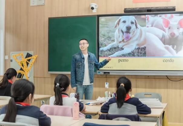 成都新川外国语中学高中部