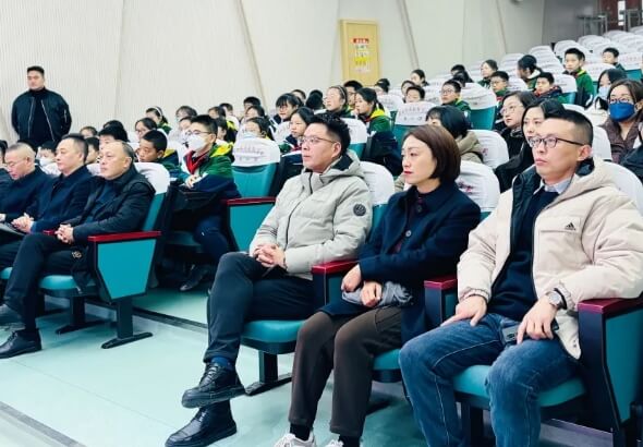 眉山东辰学校