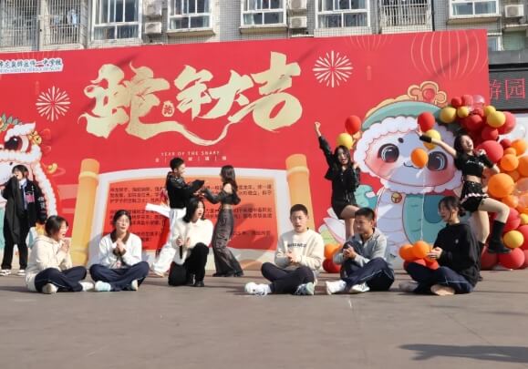 龙泉师一