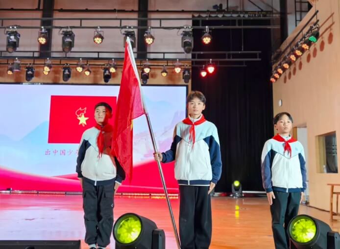 成都市郫都区绵实外国语学校