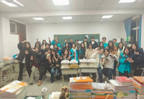 成都电子信息学校