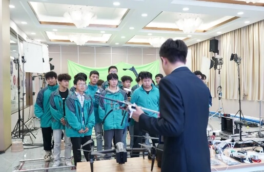 成都新华高级技工学校
