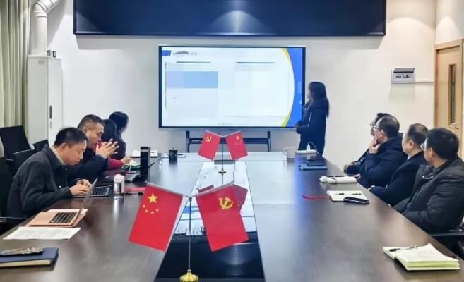 成都市郫都区绵实外国语学校