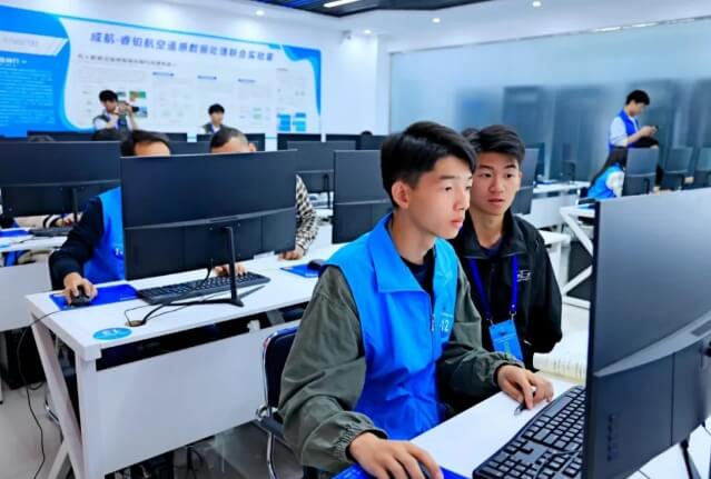 天府新区航空旅游职业学院