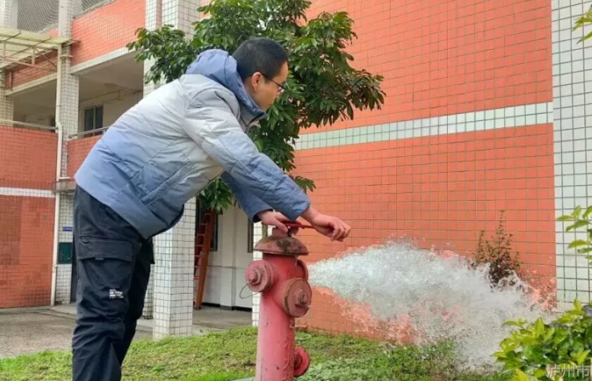 泸州市电子机械学校