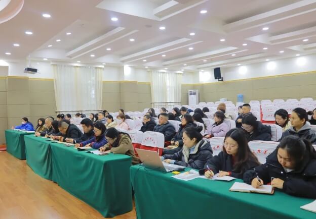 四川托普计算机职业学校