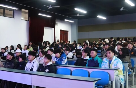 成都广信数字技术职业学校