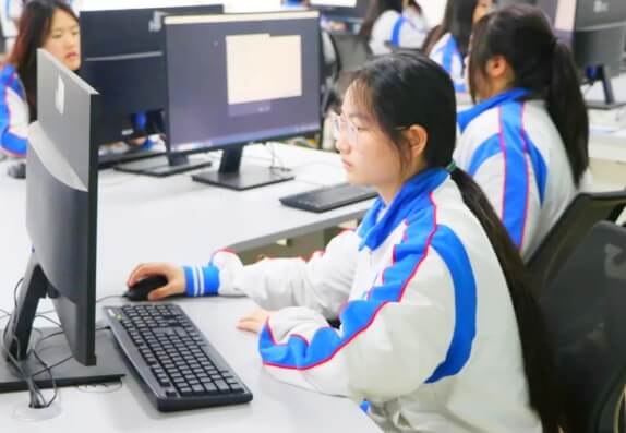 四川五月花技师学院