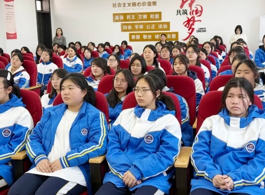 成都市新津区实验高级中学