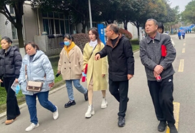 成都电子信息学校