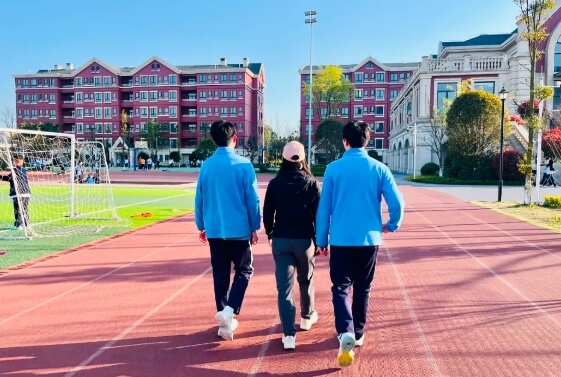 成都市新津区成外学校