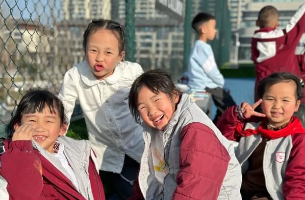 成都市郫都区华爱学校