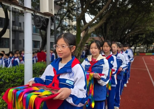成都佳兴外国语学校