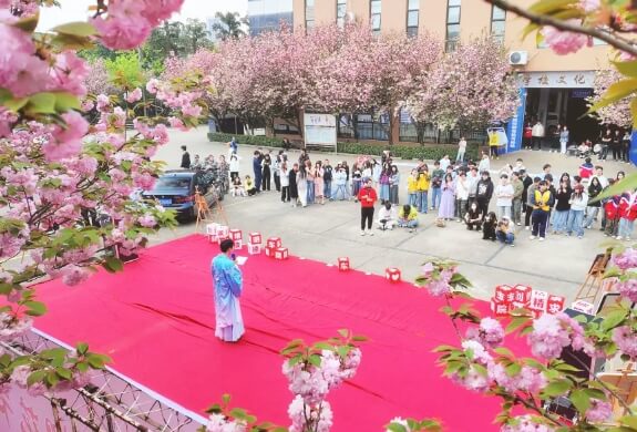 四川希望汽车职业学院