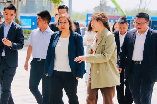 射洪绿然国际学校