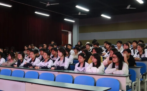 成都广信数字技术职业学校