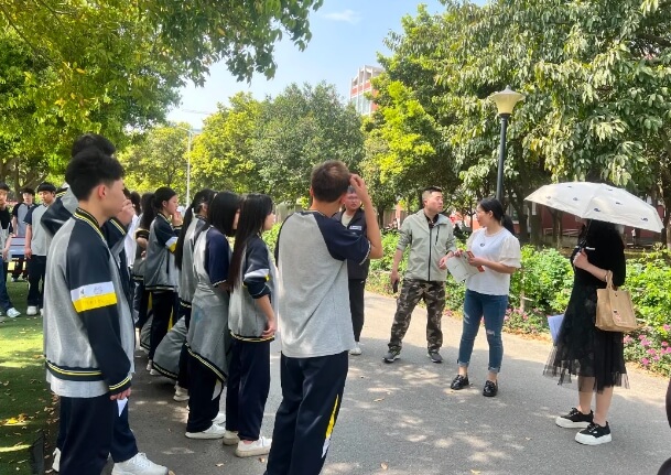 四川托普学校