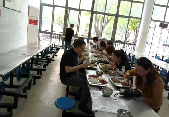 成都石化工业学校 成都石化工业学校