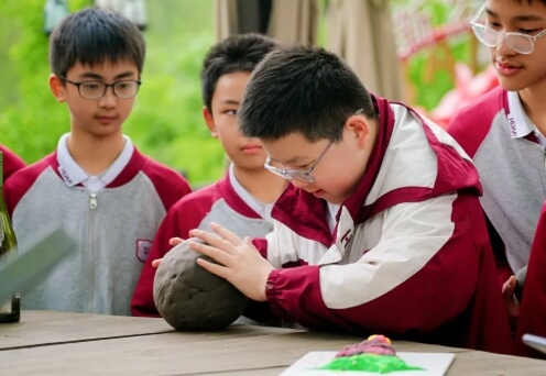 成都华爱学校