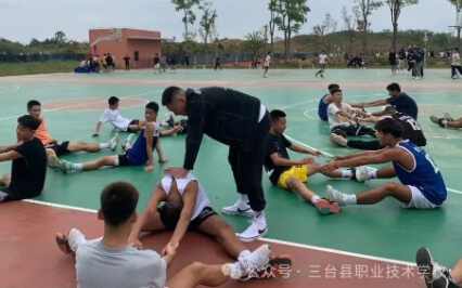 三台县职业技术学校