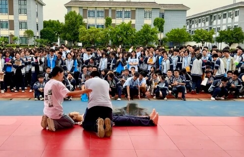 成都天翼高中