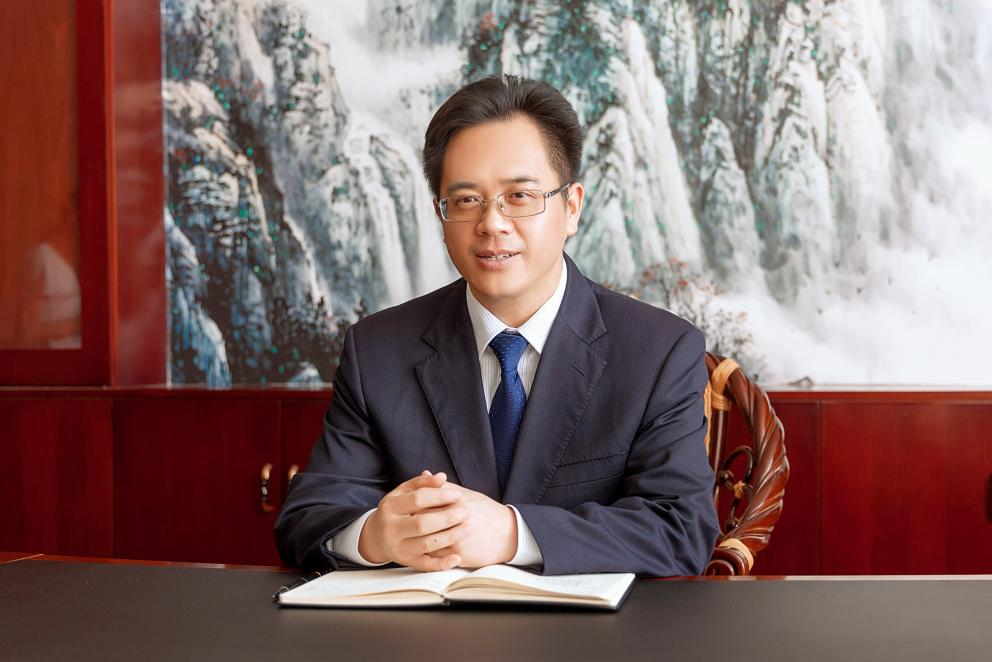 川科外国语学校校长