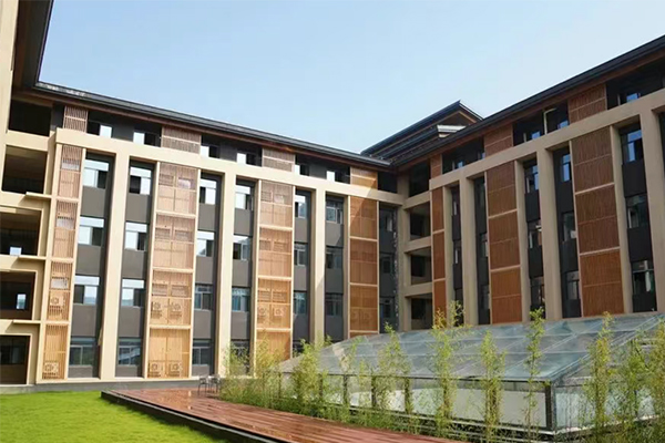 成都市龙泉驿区西川汇锦都学校