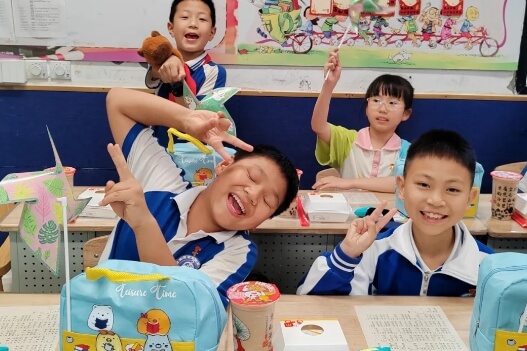 成都佳兴外国语学校 成都佳兴外国语学校