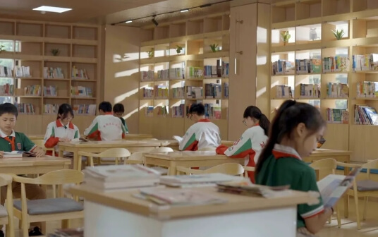 成都市郫都区博瑞实验学校