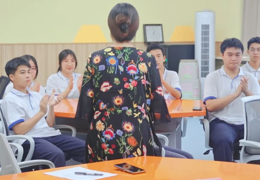 四川省成都市青苏职业中专学校