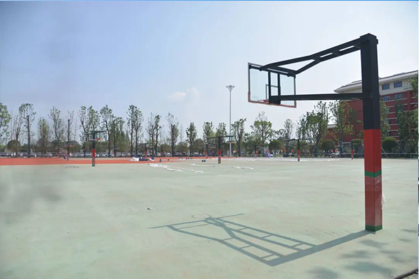 金堂润泽高级中学
