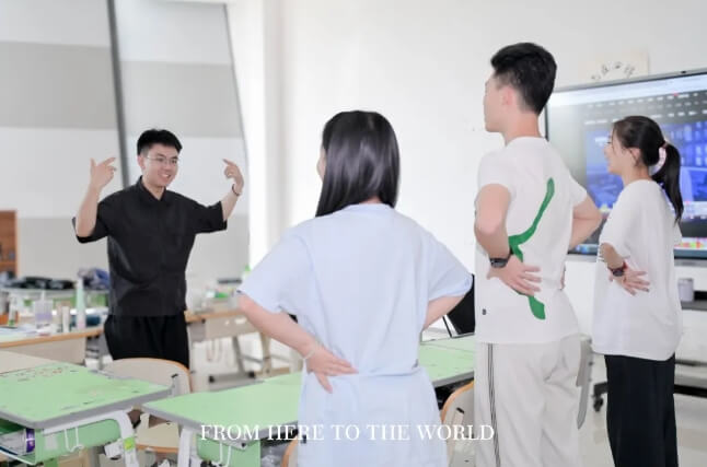 眉山北外附属东坡外国语学校