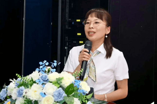 成都佳兴外国语学校