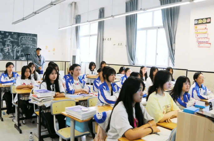 四川省盐业学校